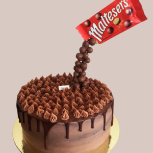 Gravity Defying Cakes