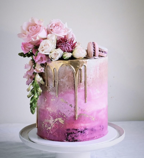 Drip-Cake-Passionnee-Lebanon